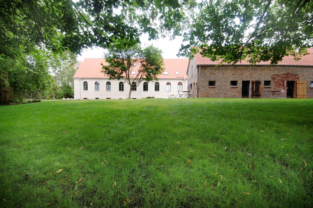 Kavaliershaus Schloss Bluecher Am Finckenersee Экстерьер фото